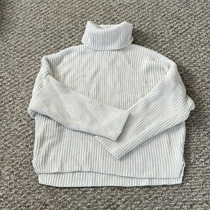 Abercrombie & Fitch cropped white rinbed knit turtle neck sweater women’s XL